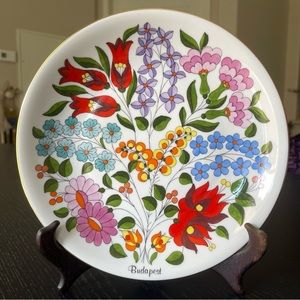 Kalocsa Hand Painted Porcelain Decorated Beautiful Wall Plate 9 1/2"